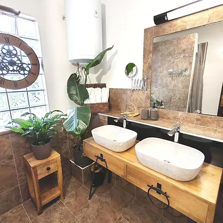 Art Gallery House With A Small Relaxing Pool Crikvenica