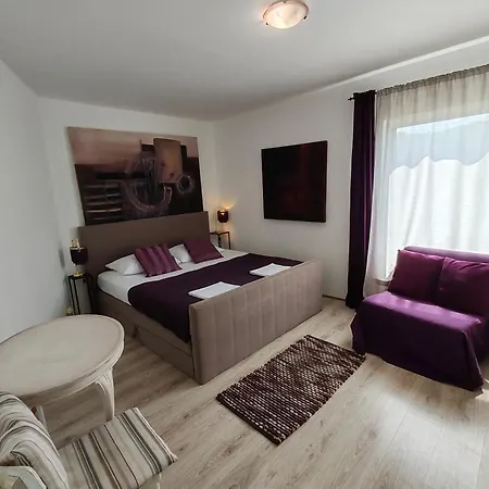 Ferienhaus Art Gallery House With A Small Relaxing Pool Crikvenica