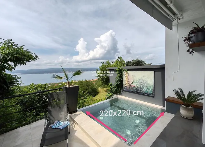 別荘 Art Gallery House With A Small Relaxing Pool *